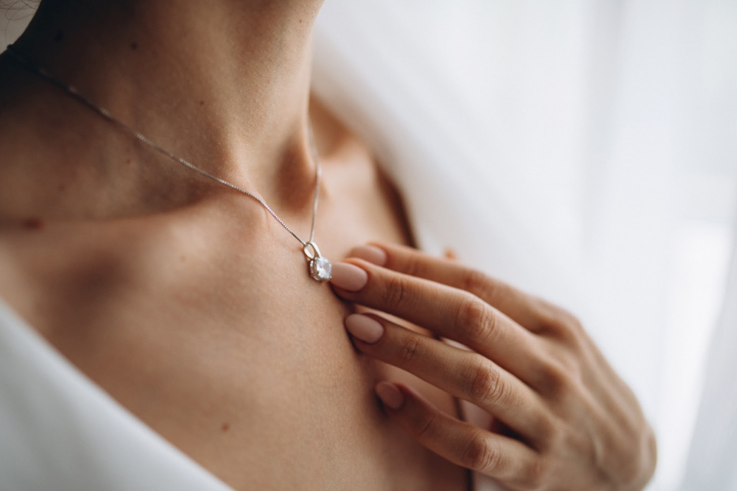 Natural Diamonds Versus Lab-Grown