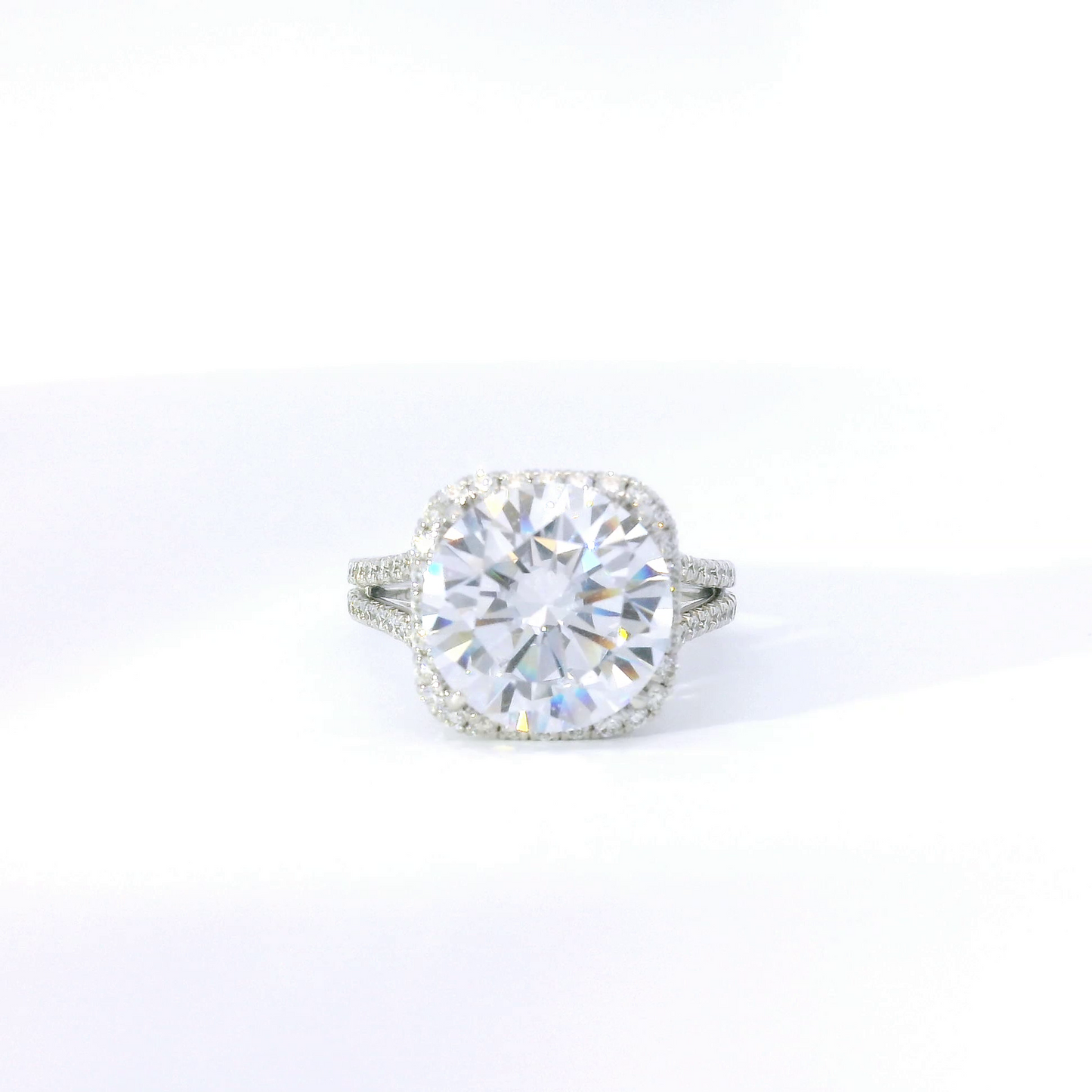 Couture Round Center w/ Diamond Halo & Split Diamond Sides