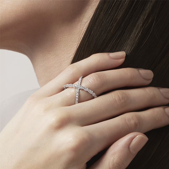 Hearts on Fire Lorelei Diamond Criss Cross Ring in 18k White Gold