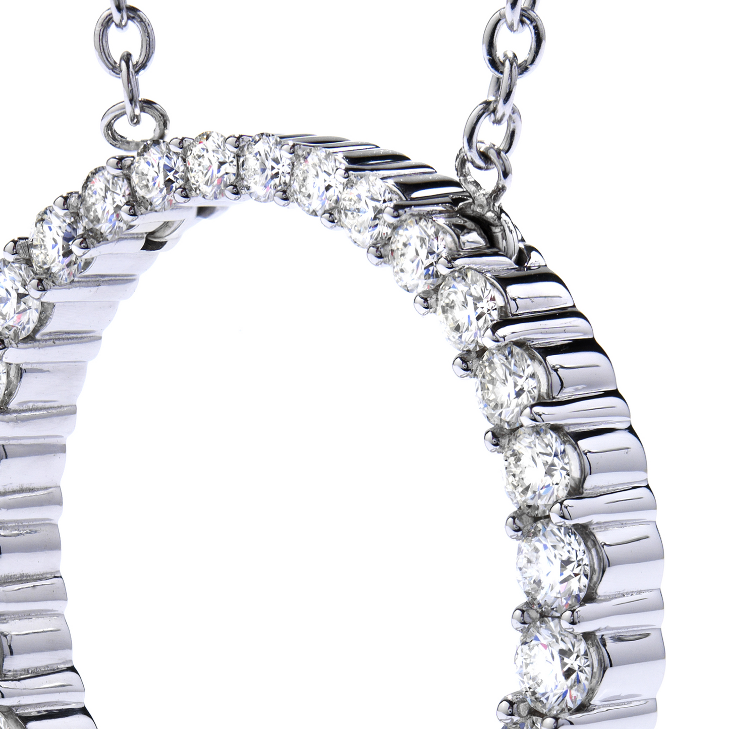 Hearts On Fire Whimsical Graduated Large Diamond Circle Pendant in 18k White Gold