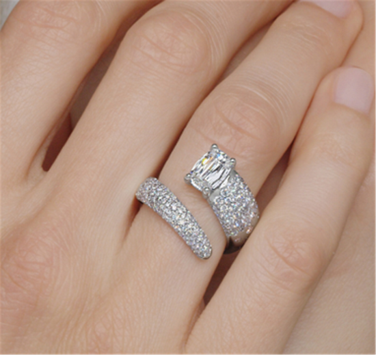 Kwiat Cobblestone Ashoka Pave Wrap Diamond Ring