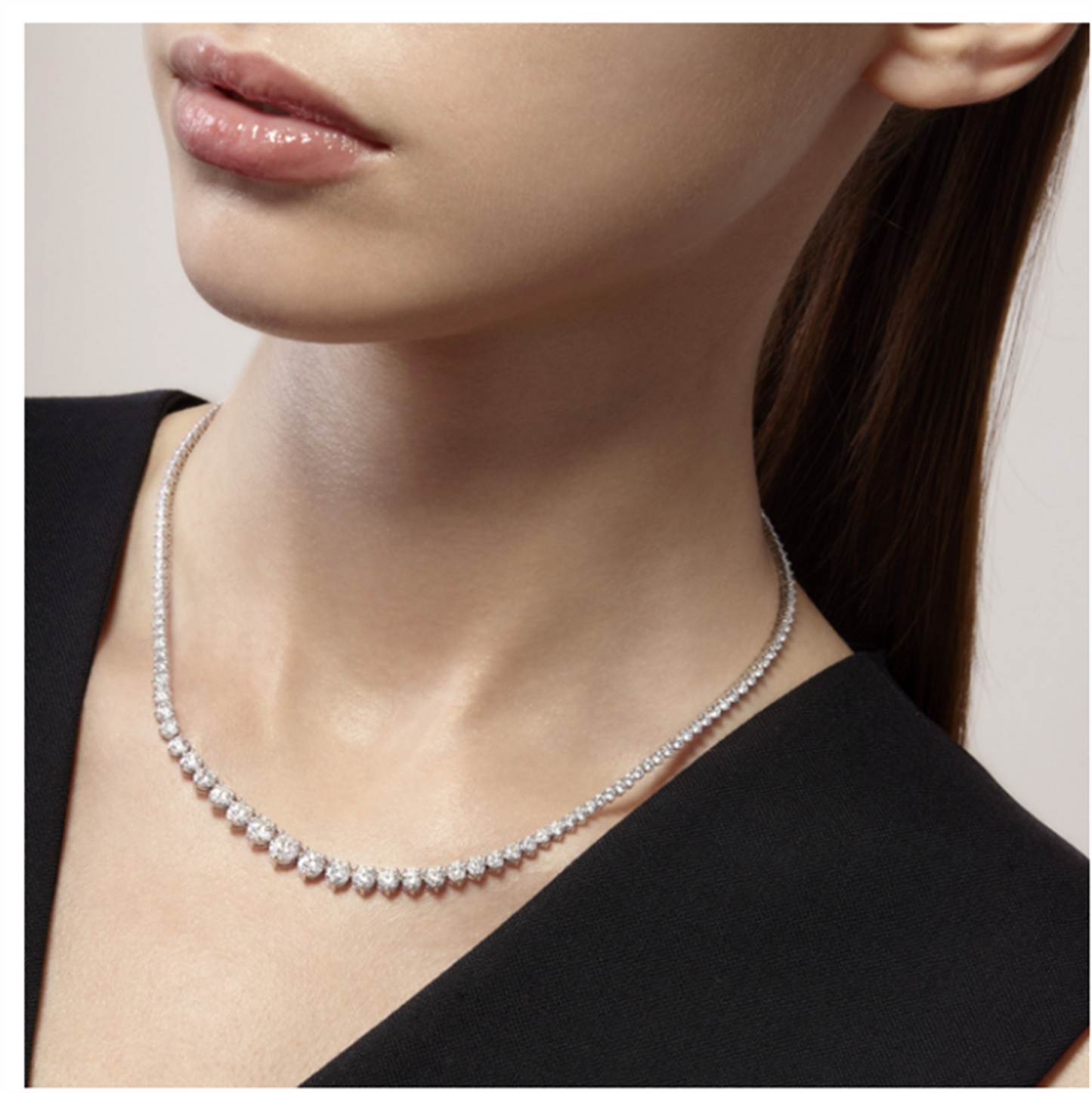 Hearts on Fire Signature Graduated Diamond Line Necklace