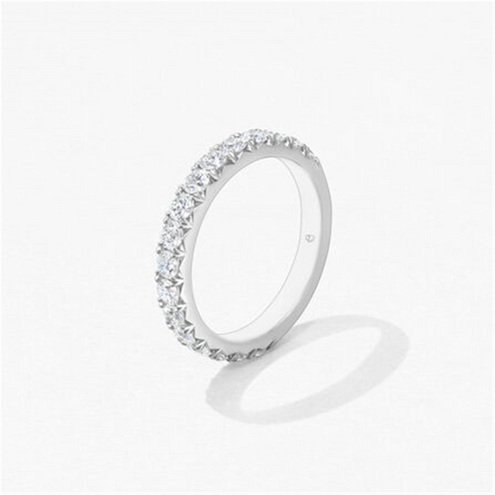 Hearts on Fire Platinum Vela French Cut Diamond Pavé Band