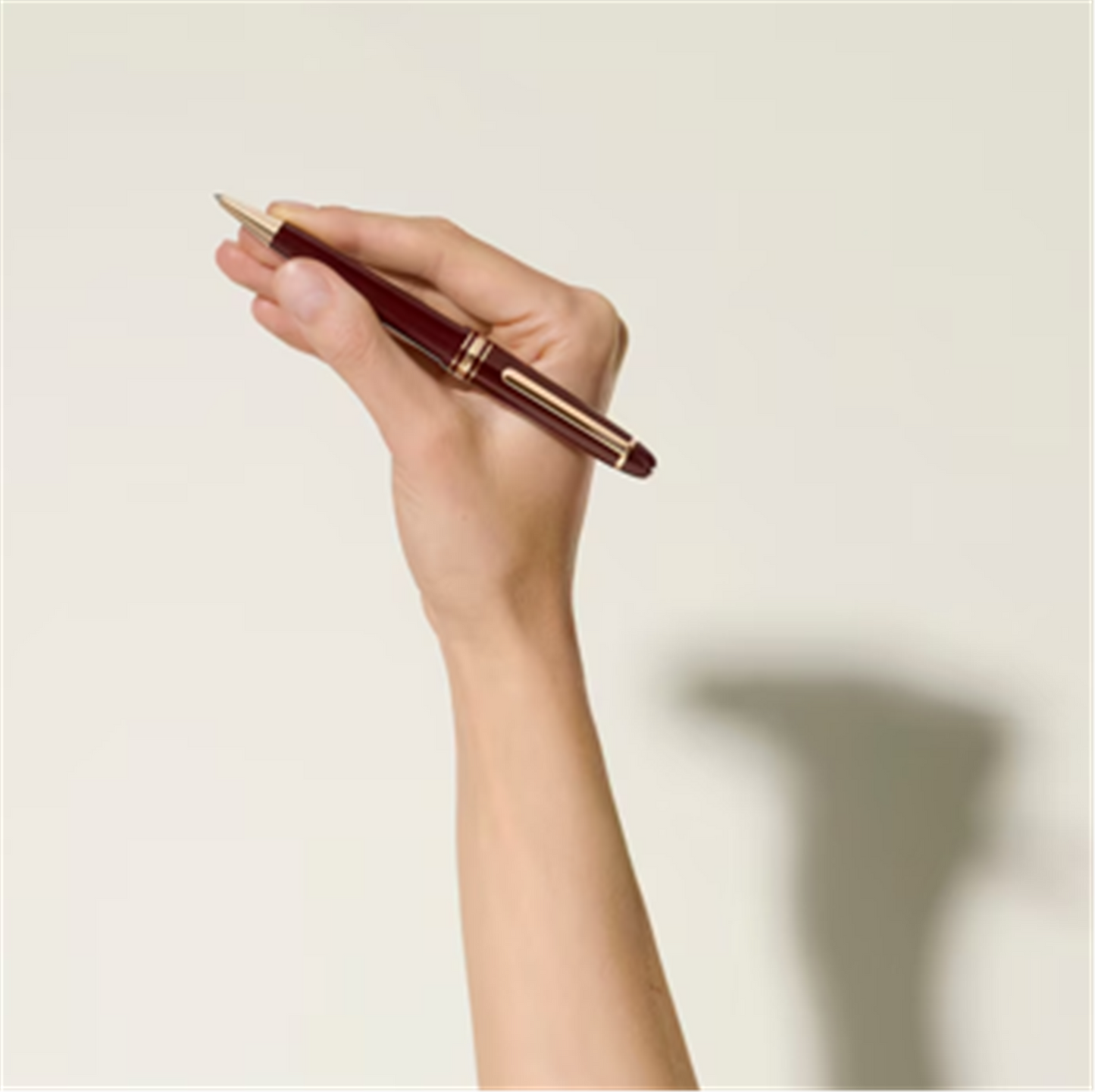 Montblanc Meisterstuck Midsize Ballpoint in Burgundy Red