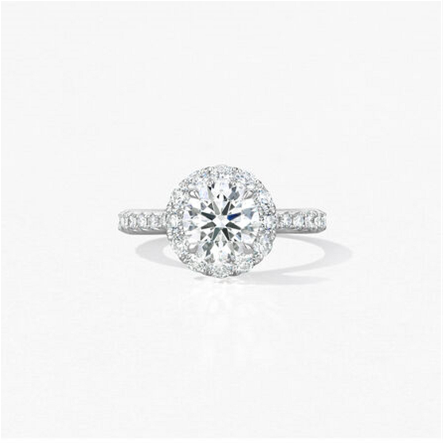 Hearts on Fire Platinum Vela Solitaire Engagement Ring