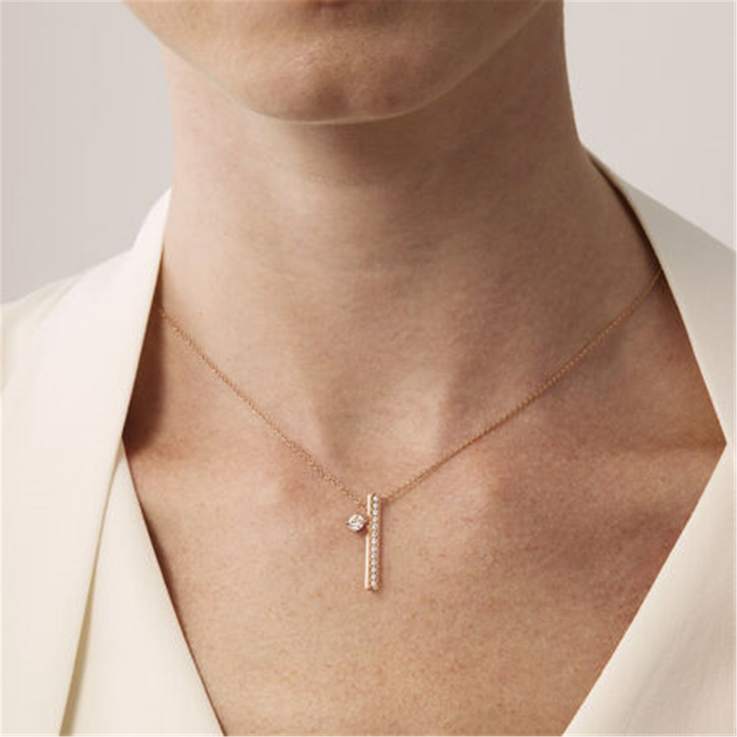 Hearts on Fire Barre Floating Single Diamond Pavé Necklace