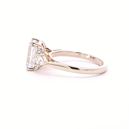 Semi-mount Ring With Round, Baguette, & Trillion Sides