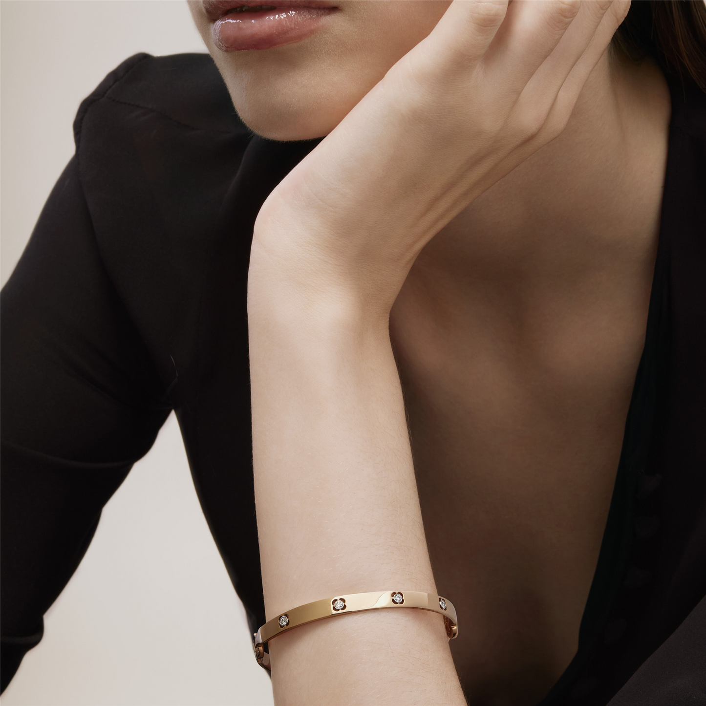 Hearts On Fire Copley Bangle with Diamonds, Medium