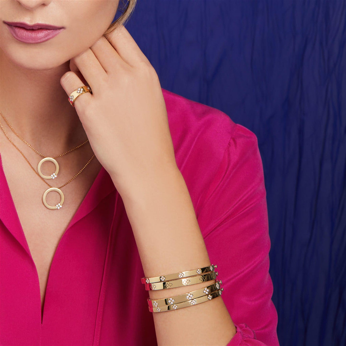 GOLD LOVE IN VERONA MEDIUM WIDTH DIAMOND ACCENT BANGLE