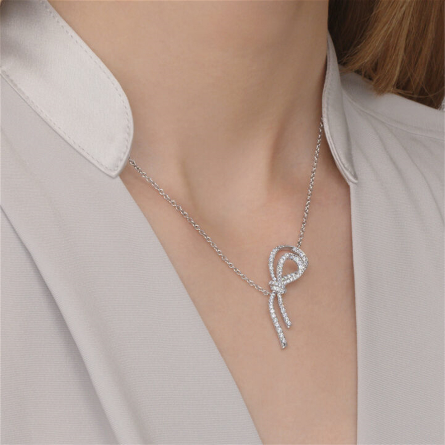 Kwiat Ribbon Diamond Pendant Necklace in Platinum
