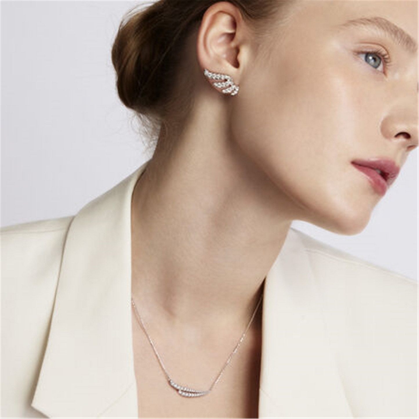 Hearts on Fire Vela French Cut Pavé Diamond Pendant Necklace