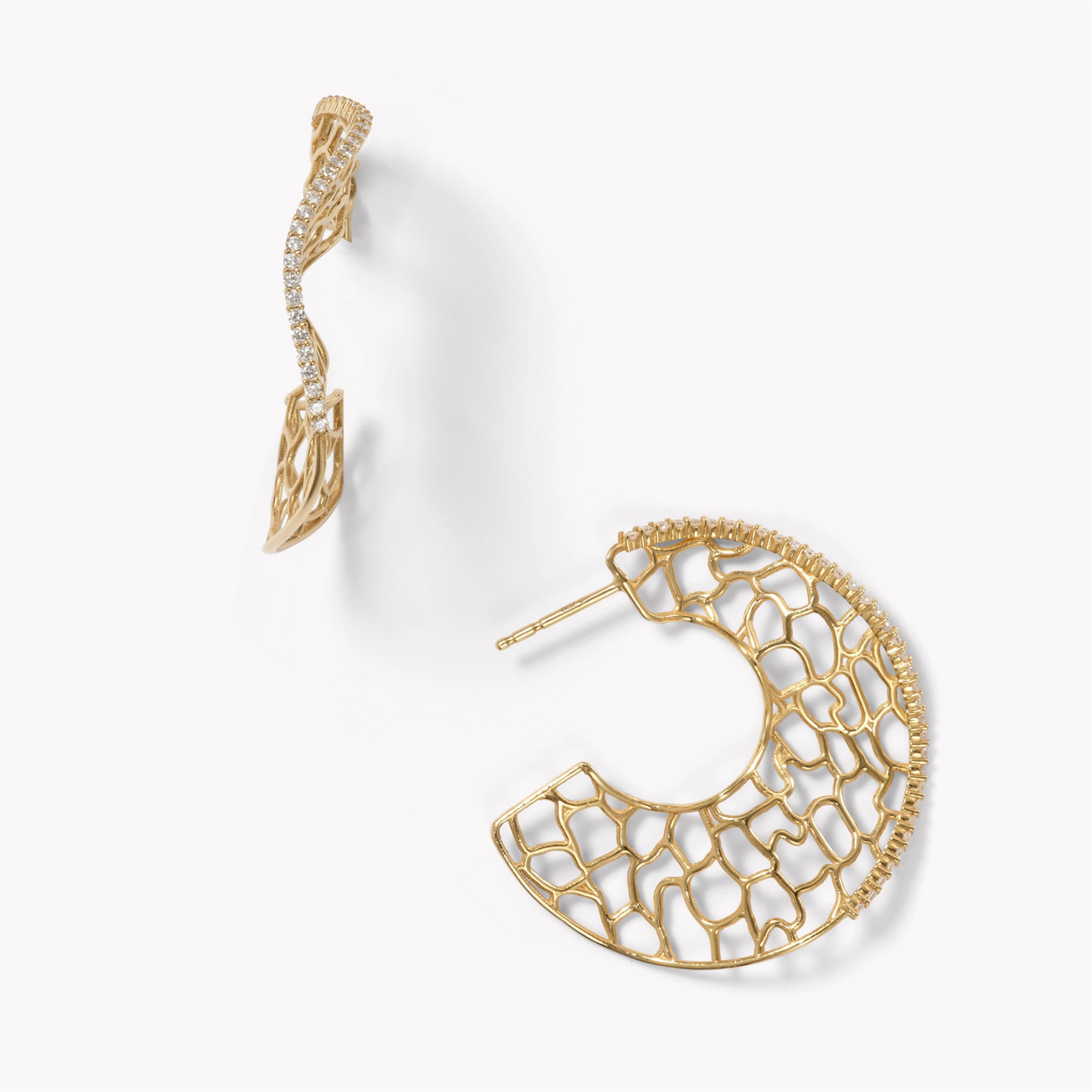 Jamie Turner Small Canyon Hoop Earrings w/ Diamonds in 18k Gold