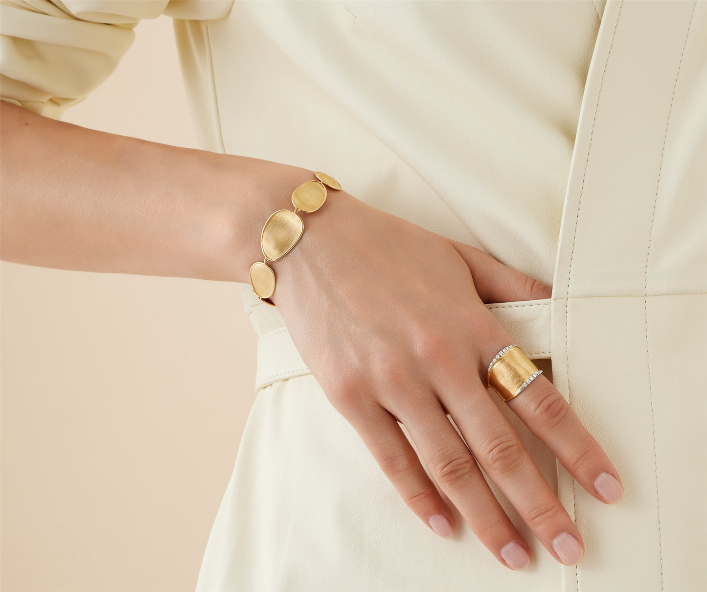 Marco Bicego Lunaira Petal Graduated Bracelet in 18k Gold