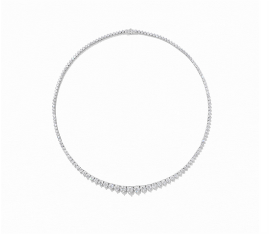 Hearts on Fire Signature Graduated Diamond Line Necklace