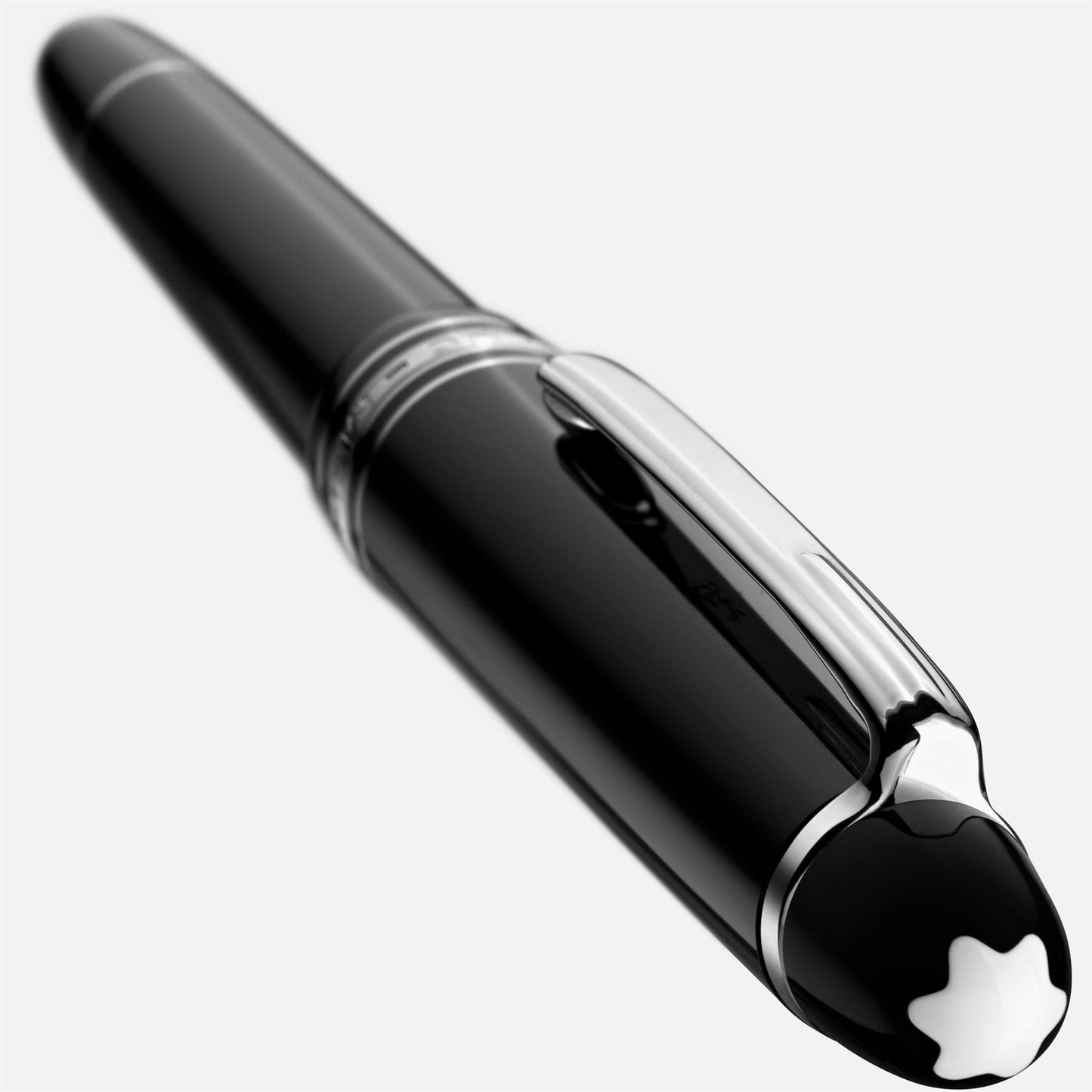 Montblanc Meisterstück Le Grand Fountain Pen - Fine