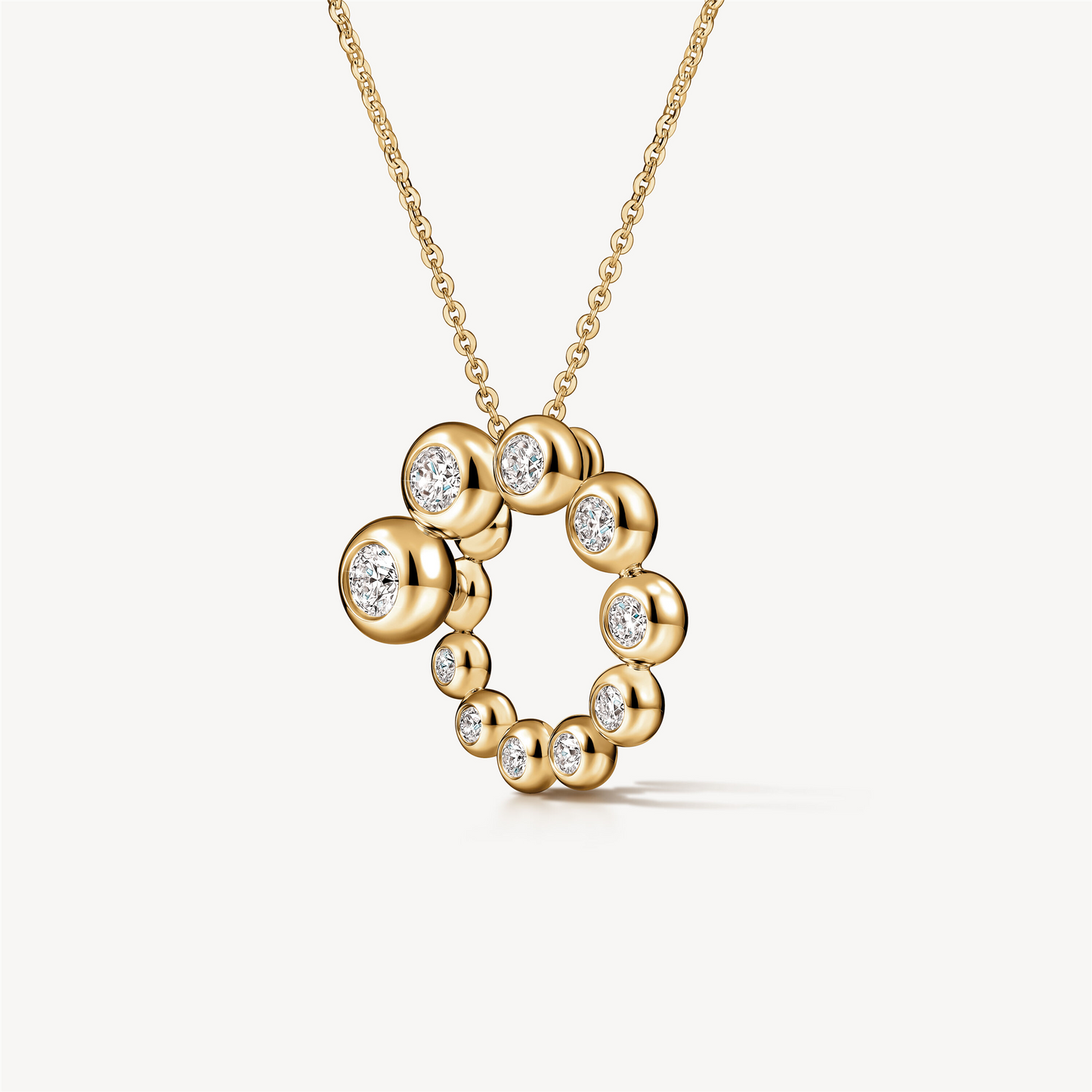 Hearts On Fire Dream Circle Pendant Necklace in 18k Yellow Gold