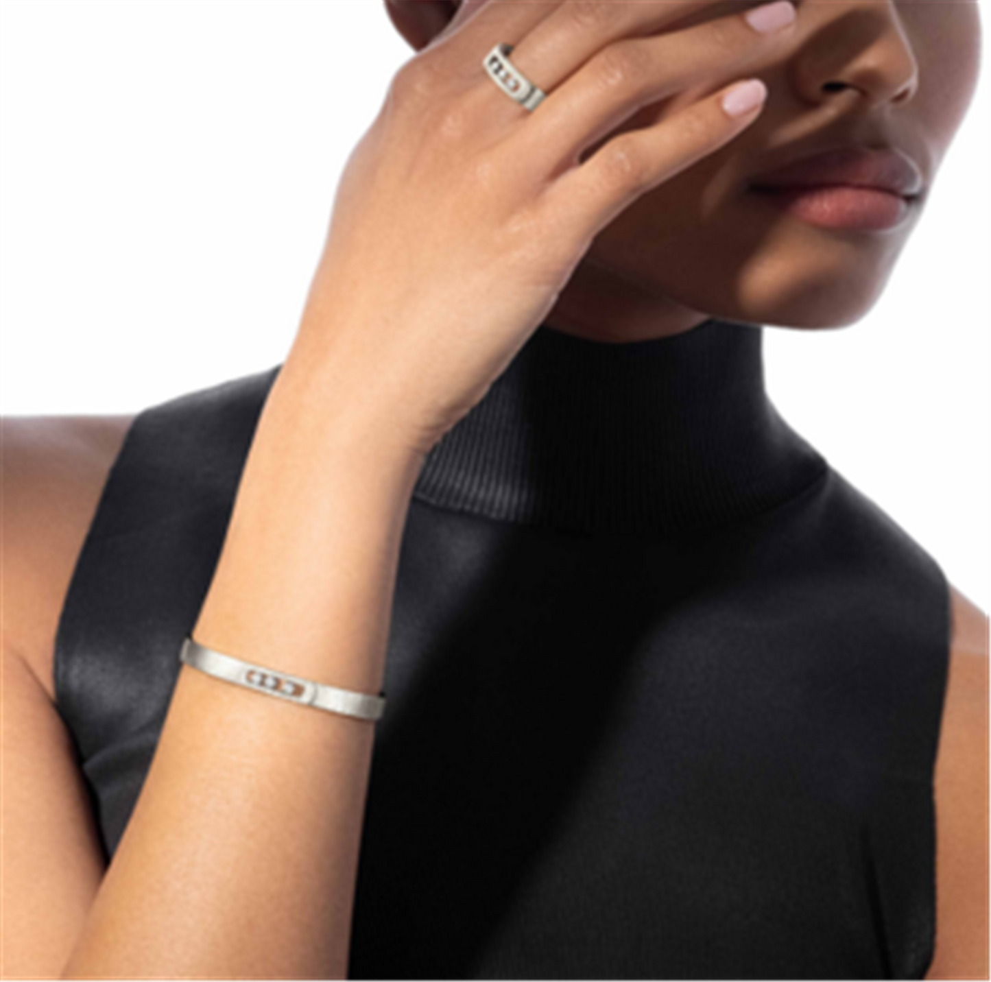 Messika Move Noa Cisele Diamond Bangle Bracelet in 18k White Gold