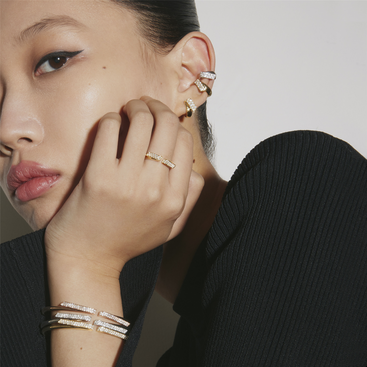 Hearts on Fire Inside/Out Diamond Flexi Bangle Bracelet in 18k White Gold