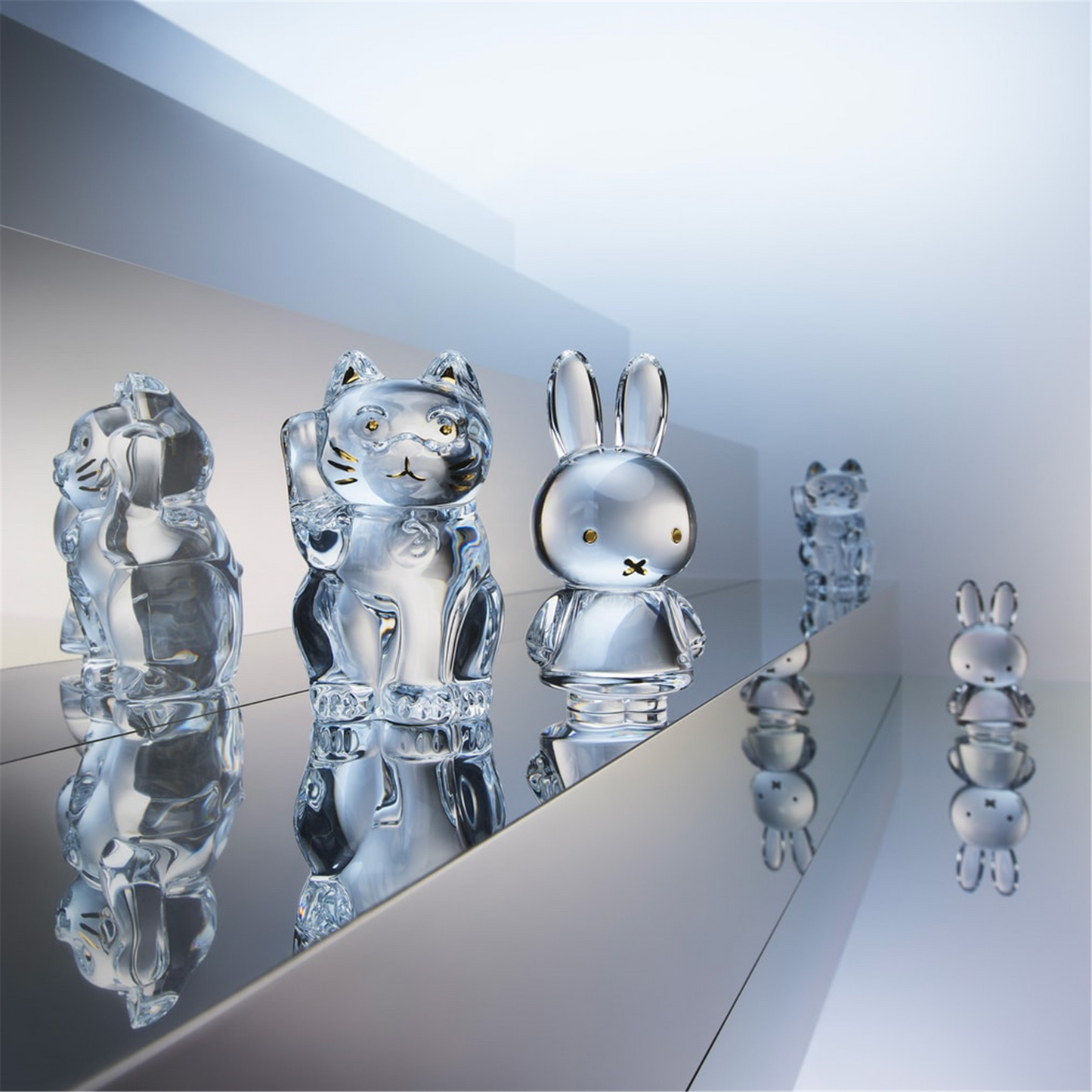 Baccarat Lucky Cat Maneki Neko Figurine S